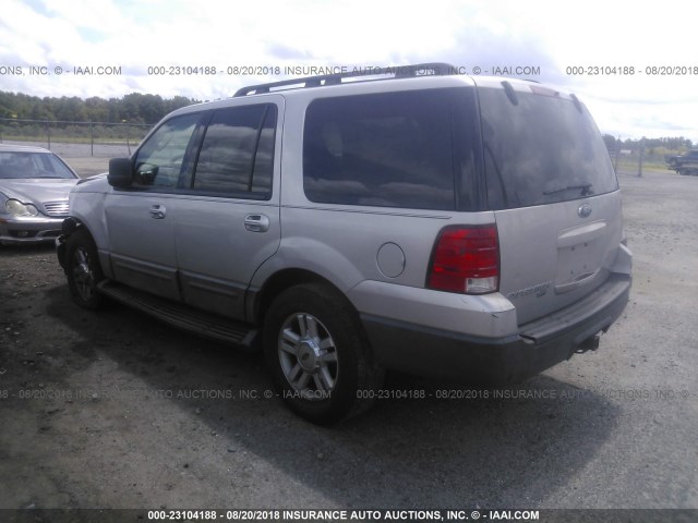 1FMPU15546LB01512 - 2006 FORD EXPEDITION XLT SILVER photo 3