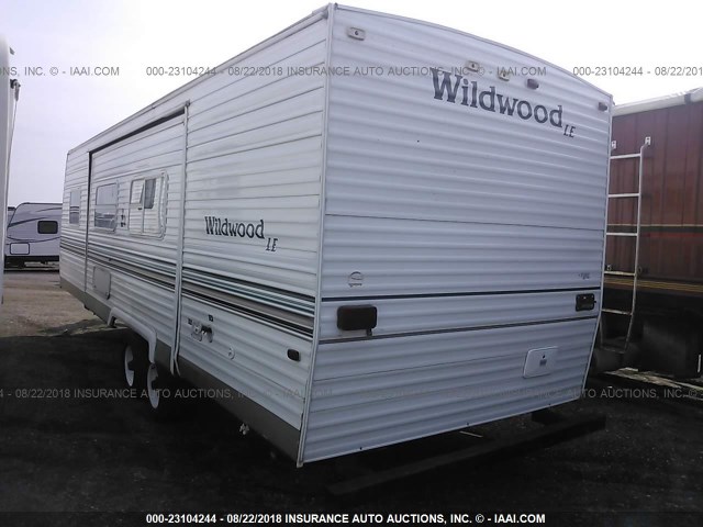 4X4TWDE223Y231351 - 2003 FOREST RIVER WILDWOOD  白色 照片 3