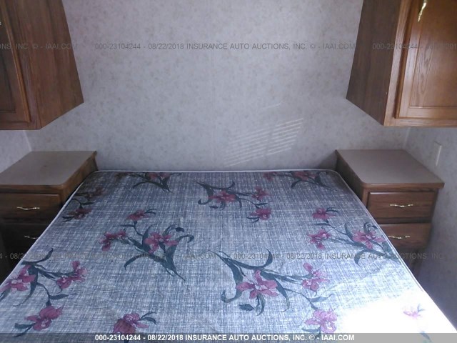 4X4TWDE223Y231351 - 2003 FOREST RIVER WILDWOOD  白色 照片 5