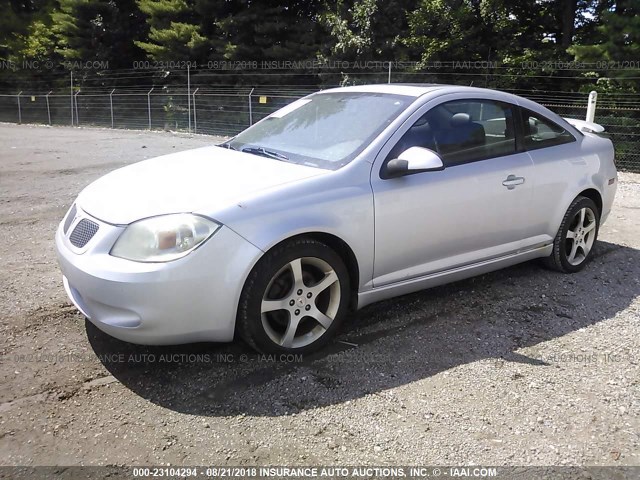 1G2AN18B087312411 - 2008 PONTIAC G5 GT SILVER photo 2