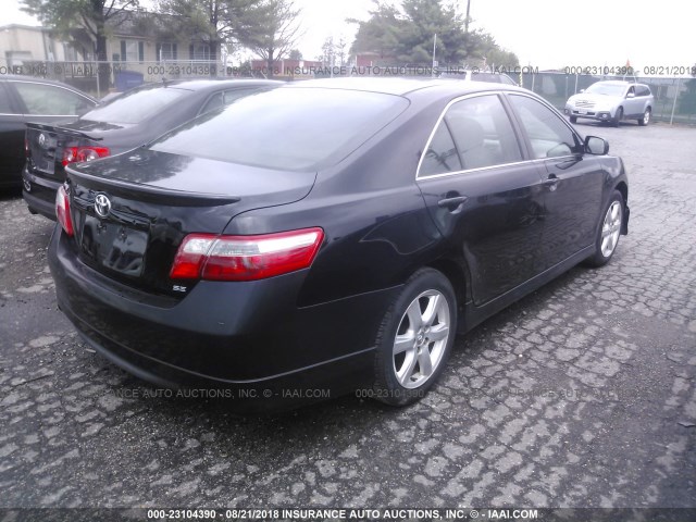 4T1BE46K17U570324 - 2007 TOYOTA CAMRY NEW GENERAT CE/LE/XLE/SE BLACK photo 4