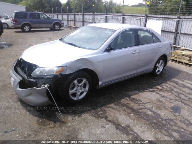 4T1BE46K97U078091 - 2007 TOYOTA CAMRY NEW GENERAT CE/LE/XLE/SE SILVER photo 2