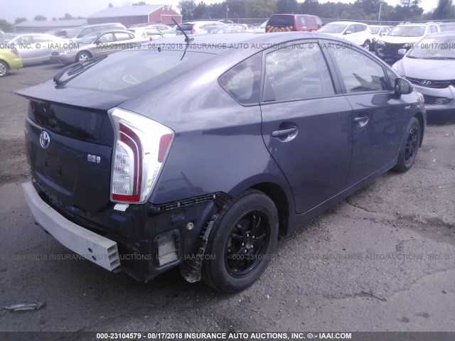 JTDKN3DU9D5588739 - 2013 TOYOTA PRIUS GRAY photo 4