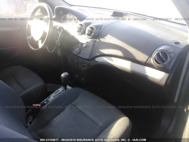 KL1TD56688B225834 - 2008 CHEVROLET AVEO LS GRAY photo 5