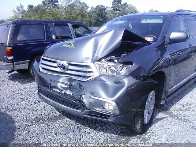 5TDBK3EH9CS158292 - 2012 TOYOTA HIGHLANDER SE GRAY photo 6