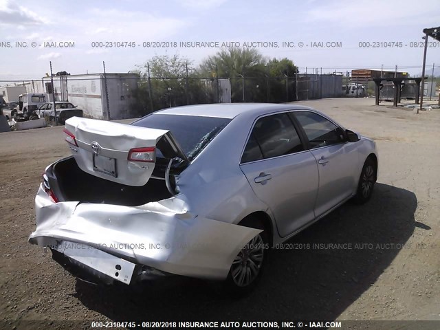 4T1BF1FK5CU045174 - 2012 TOYOTA CAMRY SE/LE/XLE 银色 照片 4