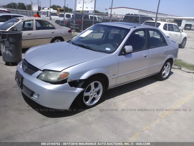 JM1BJ225721568432 - 2002 MAZDA PROTEGE DX/LX/ES SILVER photo 2