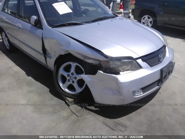 JM1BJ225721568432 - 2002 MAZDA PROTEGE DX/LX/ES SILVER photo 6