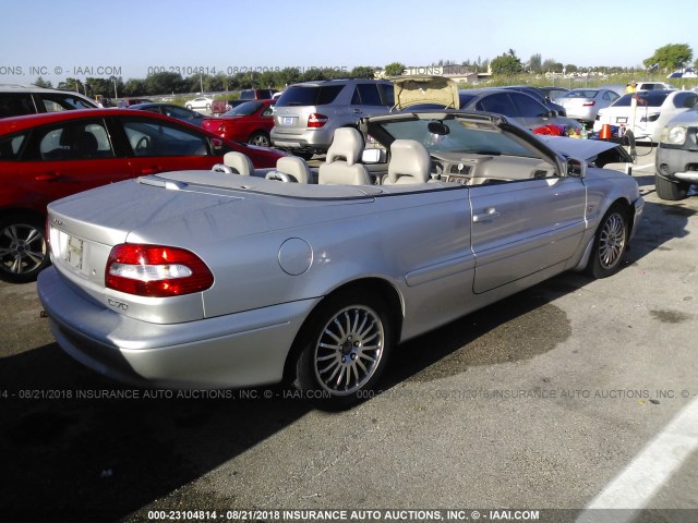 YV1NC62D74J047004 - 2004 VOLVO C70 HPT SILVER photo 4