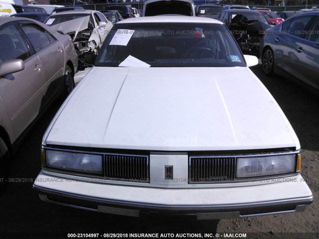 1G3HY54C1K1825054 - 1989 OLDSMOBILE DELTA 88 ROYALE BROUGHAM WHITE photo 6