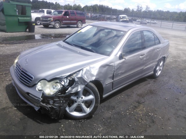 WDBRF52H76F784574 - 2006 MERCEDES-BENZ C GENERATION 2006 230 GRAY photo 2