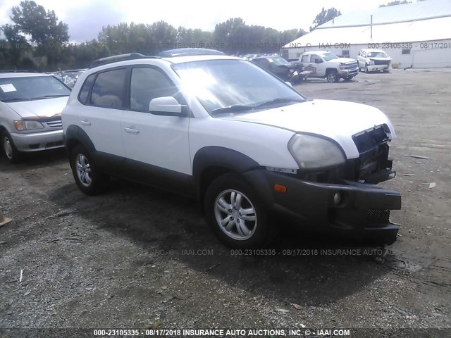 KM8JN12D96U410692 - 2006 HYUNDAI TUCSON GLS/LIMITED WHITE photo 1