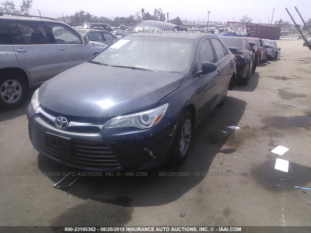4T4BF1FK0GR558506 - 2016 TOYOTA CAMRY LE/XLE/SE/XSE 蓝色 照片 2