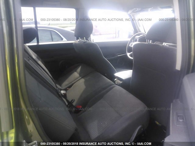 1J8HG48K28C231125 - 2008 JEEP COMMANDER SPORT მწვანე ფოტო 8