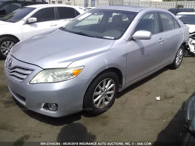 4T4BF3EK8BR092765 - 2011 TOYOTA CAMRY SE/LE/XLE 银色 照片 2
