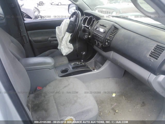 5TETX22NX6Z275994 - 2006 TOYOTA TACOMA ACCESS CAB Күміс фото 5