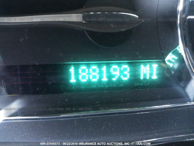 3GNCA13D98S695962 - 2008 CHEVROLET HHR LS WHITE photo 7