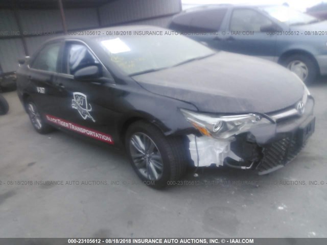 4T1BF1FK0GU233672 - 2016 TOYOTA CAMRY LE/XLE/SE/XSE BLACK photo 1