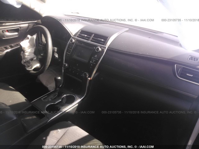 4T1BF1FK3GU571678 - 2016 TOYOTA CAMRY LE/XLE/SE/XSE 白色 照片 5