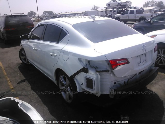 19VDE1F3XFE003409 - 2015 ACURA ILX 20 WHITE photo 3