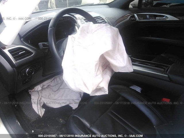 3LN6L5FC5HR644973 - 2017 LINCOLN MKZ RESERVE თაფლისფერი ფოტო 5