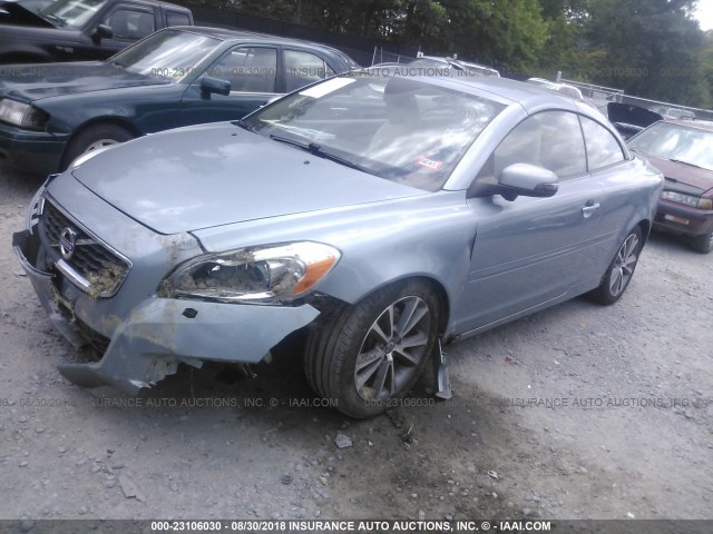 YV1672MC3CJ126822 - 2012 VOLVO C70 T5 SILVER photo 2