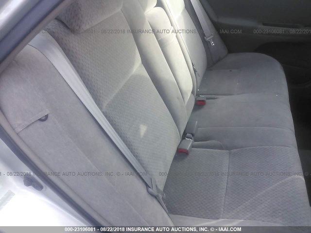 4T1BE32K42U100829 - 2002 TOYOTA CAMRY LE/XLE/SE Gümüş foto 8