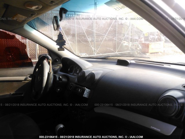 KL1TD56688B004556 - 2008 CHEVROLET AVEO LS SILVER photo 5