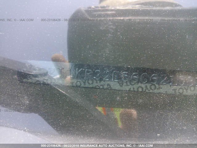 2T1KR32E56C621581 - 2006 TOYOTA COROLLA MATRIX XR BLACK photo 9