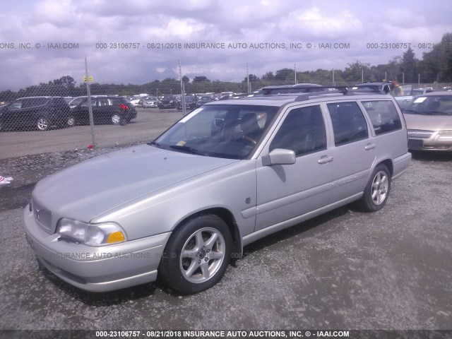 YV1LW61J6Y2694760 - 2000 VOLVO V70 SE SILVER photo 2