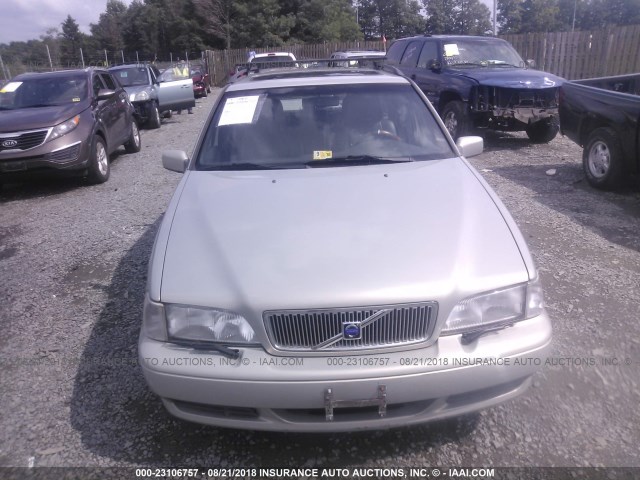 YV1LW61J6Y2694760 - 2000 VOLVO V70 SE SILVER photo 6