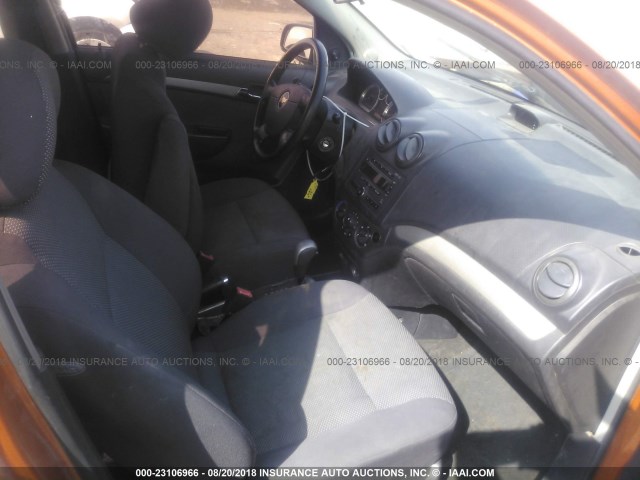 KL1TD56688B041008 - 2008 CHEVROLET AVEO LS ORANGE photo 5
