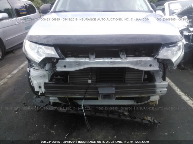 JA4AD2A37GZ011526 - 2016 MITSUBISHI OUTLANDER ES 银色 照片 6