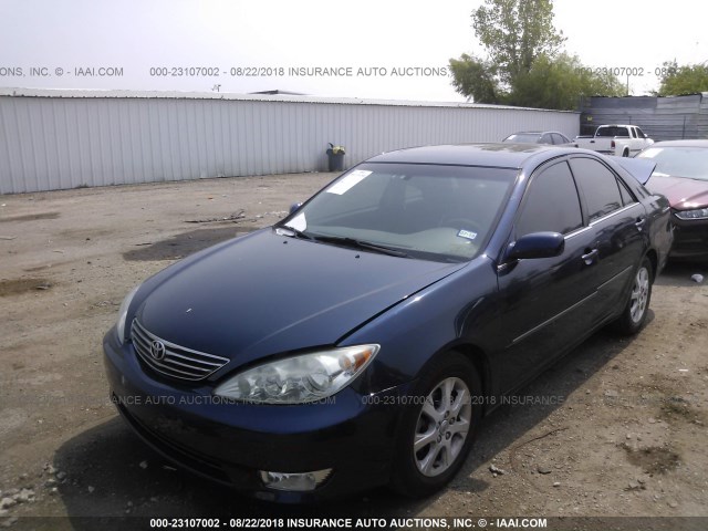 4T1BE30K45U028344 - 2005 TOYOTA CAMRY LE/XLE/SE 蓝色 照片 2