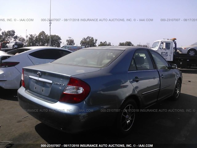 JTDBE32K320095912 - 2002 TOYOTA CAMRY LE/XLE/SE Mavi foto 4