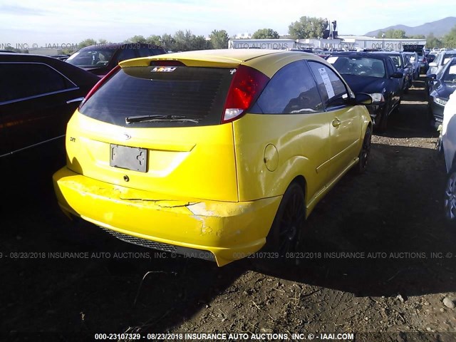 3FAHP39594R114704 - 2004 FORD FOCUS ZX3 SVT YELLOW photo 4