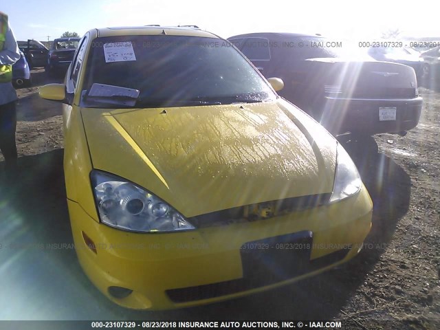 3FAHP39594R114704 - 2004 FORD FOCUS ZX3 SVT YELLOW photo 6