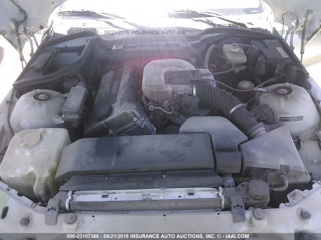 4USCH7329TLB69171 - 1996 BMW Z3 1.9 SILVER photo 10