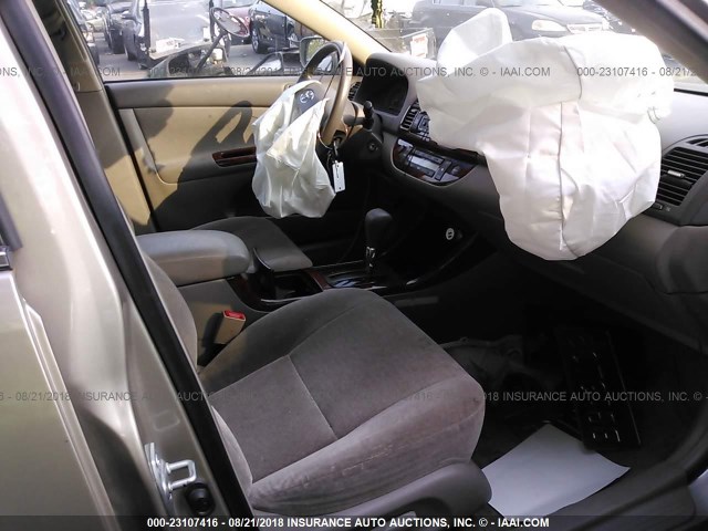 JTDBE32K630181622 - 2003 TOYOTA CAMRY LE/XLE GOLD photo 5