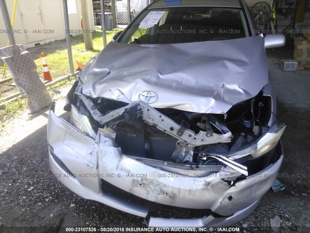 2T1KU4EE1BC719078 - 2011 TOYOTA COROLLA MATRIX  SILVER photo 6