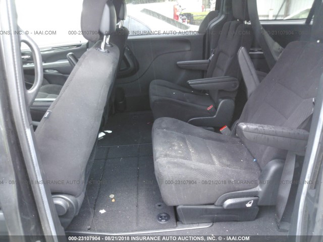 2C4RDGBG0GR378432 - 2016 DODGE GRAND CARAVAN SE GRAY photo 8