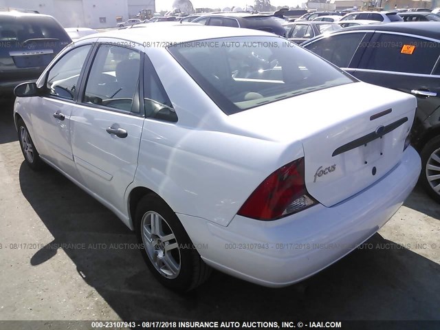 1FAFP34P91W356952 - 2001 FORD FOCUS SE/SE COMFORT WHITE photo 3