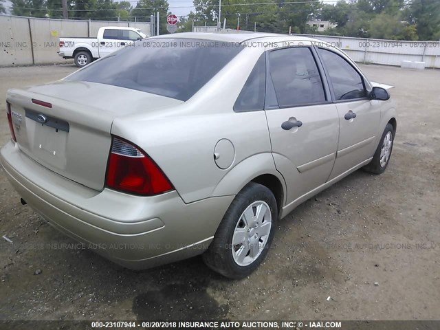 1FAFP34N37W324540 - 2007 FORD FOCUS ZX4/S/SE/SES 金色 照片 4