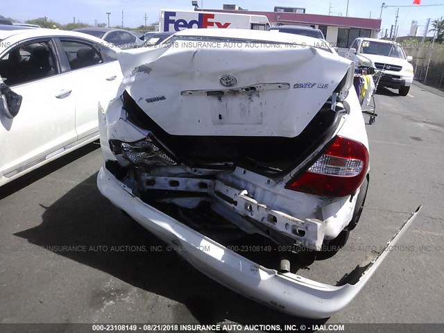 JTDBE30KX40261400 - 2004 TOYOTA CAMRY LE/XLE WHITE photo 6