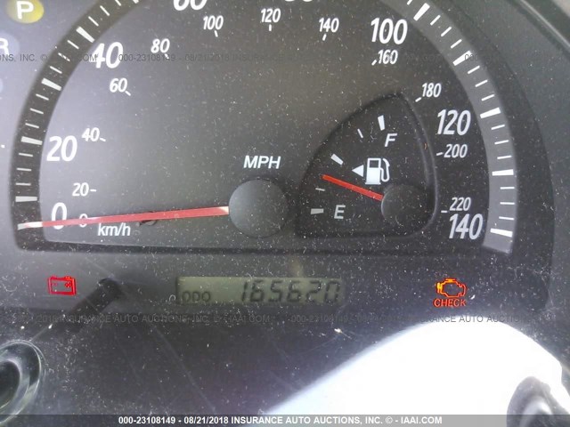 JTDBE30KX40261400 - 2004 TOYOTA CAMRY LE/XLE WHITE photo 7