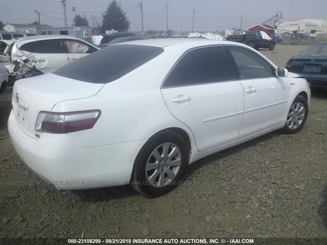 4T1BB46K07U029600 - 2007 TOYOTA CAMRY NEW GENERAT HYBRID WHITE photo 4