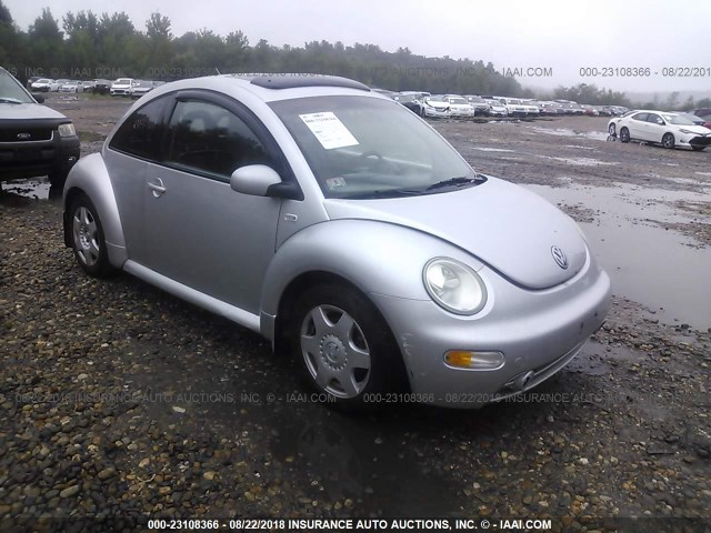 3VWDD21C81M438500 - 2001 VOLKSWAGEN NEW BEETLE GLX 银色 照片 1