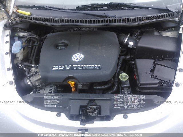 3VWDD21C81M438500 - 2001 VOLKSWAGEN NEW BEETLE GLX 银色 照片 10