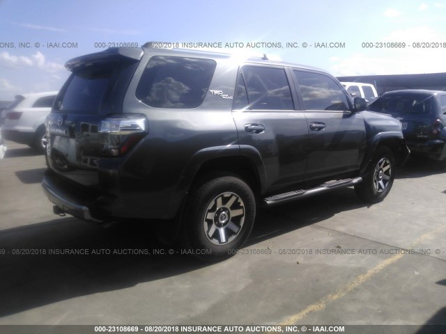 JTEBU5JR5H5461955 - 2017 TOYOTA 4RUNNER SR5 PREM/LTDL/TRAIL/TRD 灰色 照片 4