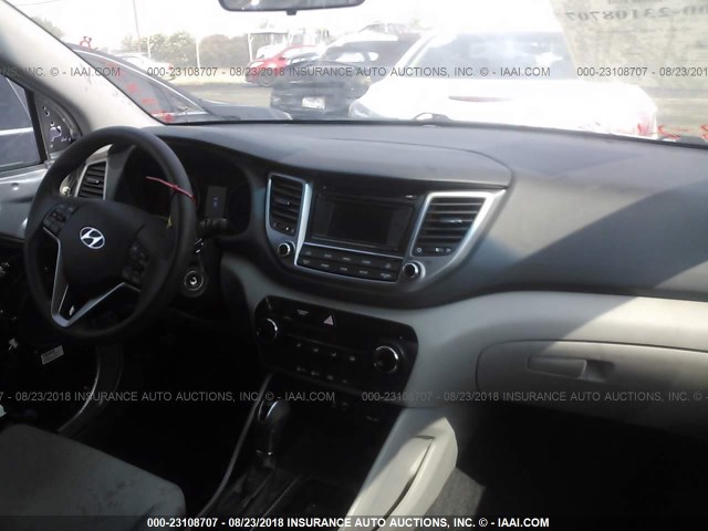 KM8J33A40GU075455 - 2016 HYUNDAI TUCSON LIMITED/SPORT AND ECO/SE SILVER photo 5